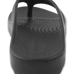 Red Tape Men's Black Flip Flops image 5