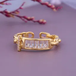 GC PREMIUM JEWELLERY Gold Plated Chain Ring with Rectangle Crystals & Toggle Clasp Detail-picture-23