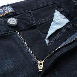 The Indian Garage Co Men Slim Fit Light Fade Stretchable Jeans image 3
