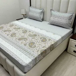 Pure Decor Lifestyle Grey Floral Pure Cotton 260 TC Double King Bedsheet Set-2.74mX2.74m image 2