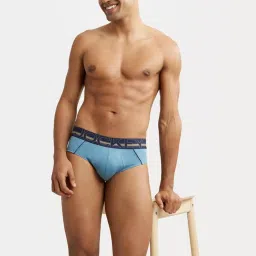 Jockey US14 Men's Super Combed Cotton Solid Brief(Pack of 2_Garter Colors May Vary) image 5