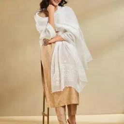 Fabindia White Regular Fit Embroidered Dupatta image 2