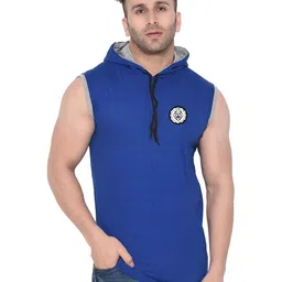 Blisstone Men Solid Hooded Slim Fit T-shirt-image-95
