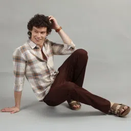 Bushirt Brown Regular Fit Checks Shirt image 5