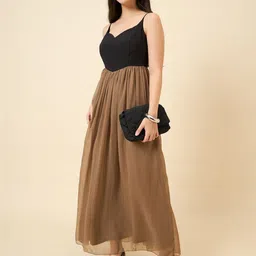 aayu Chiffon Fit & Flare Maxi Dress image 5