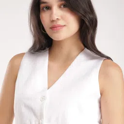 Fablestreet White Linen Relaxed Fit Waistcoat image 5
