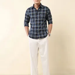 U.S. Polo Assn. Men Classic Tailored Fit Checked Spread Collar Cotton Casual Shirt image 2