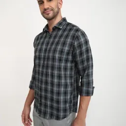 Park Avenue Black Checked Slim Fit Shirt image 4