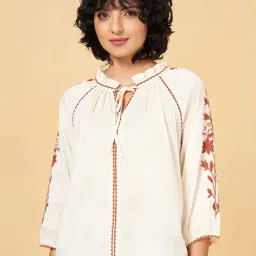 Honey by Pantaloons Off-White Embroidered Top-image-4