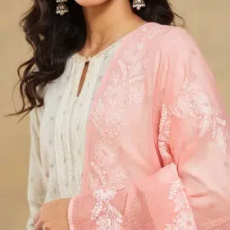 Fabindia Peach Regular Fit Embroidered Dupatta image 5