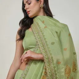 Soch Green Embroidered Saree With Unstitched Blouse image 5