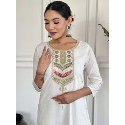 TWINS LADY Women Ethnic Motifs Embroidered Regular Kurta with Trousers & With Dupatta image 4