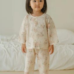 Little Surprise Box Kids Cream Relaxed Fit Printed Night Suit-picture-8