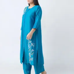Diza by Westside Teal Floral Embroidered A-Line Kurta-image-84