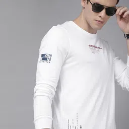 Roadster Men White Solid Round Neck Pure Cotton T-shirt image 1