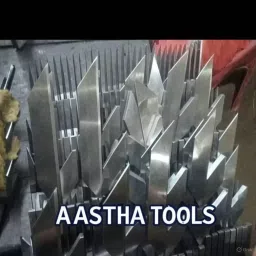 Aastha Tools Center Square Set 75 mm Blade Length & 75 mm Tongue Length (Set of 2) image 3