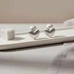 DIVASTRI Heart Shaped Studs Earrings image 3