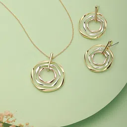 SARAF TRENDZ Gold-Plated Stainless Steel Anti-Tarnish Twisted Chunky Jewellery Set image 2