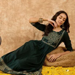 Indo Era Green Embroidered Fit and Flare Kurta image 5