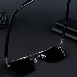 Voyage Black Wayfarer Polarised and UV Protected Lens Unisex Sunglasses image 5