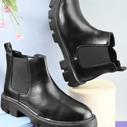 Roadster Men Leatherette High-Top Chelsea Boots image 1