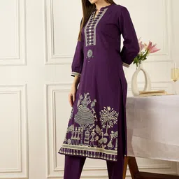 Indo Era Women Ethnic Motifs Printed Regular Pure Cotton Kurta with Trousers image 3