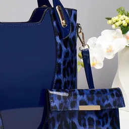 StyleCast Animal Printed Shopper Handheld Bag With Pouch image 2