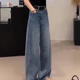 StyleCast Women Wide Leg High-Rise Light Fade Minimalist Flare Jeans image 4