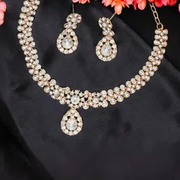 Women Click Stone-Studded Jewellery Set-picture-20