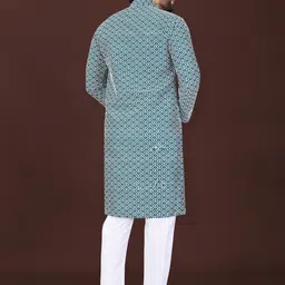 WELL TEX Men Embroidered Chikankari Kurta image 2
