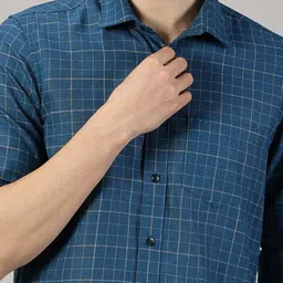 LEON Men Gingham Checks Casual Shirt image 2