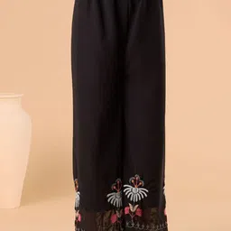 Wedani Women Embroidered Regular Thread Work Kurta with Palazzos & With Dupatta image 2