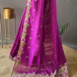 MORDEN MUSE Ethnic Motifs Embroidered Saree image 2