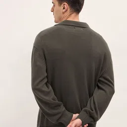 THE BEAR HOUSE Men Solid Cotton Sweatshirts image 3