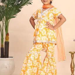 Cutiekins Girls Floral Printed Kurta with Sharara & Dupatta image 2