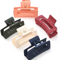 Jholawala Women Set of 5 Claw Clip image 3