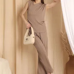 NEUDIS Ribbed V Neck Top With Trousers Co-Ords image 3