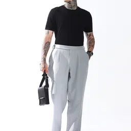 Hubberholme Men Relaxed Straight Leg Easy Wash Pleated Trouser image 2