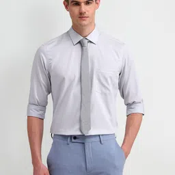 Arrow Men Classic Spread Collar Solid Cotton Formal Shirt-picture-24