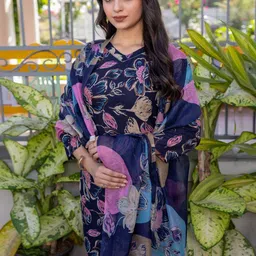 C J Enterprise Women Floral Printed Regular Kurta with Trousers & With Dupatta image 2
