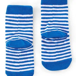 Cute Walk by Babyhug Anti Bacterial Ankle Length Socks Whale Design Pack Of 3 - Multicolour image 3