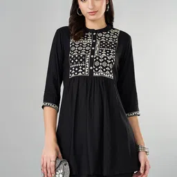 RANGMANCH BY PANTALOONS Women Geometric Embroidered Cotton Tunic-picture-48
