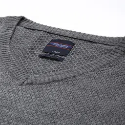 Park Avenue Men Solid Pullover image 4