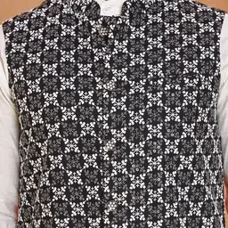 Jompers Men Regular Kurta with Pyjamas image 2