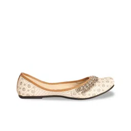 DFR Women Mojaris Flats-image-47