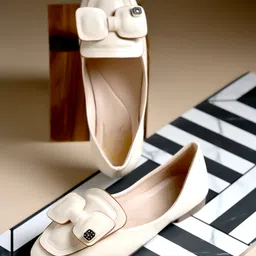 Shoetopia Bow Applique Detailed Ballerinas - Cream-picture-15