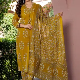 PARTHVI Women Ethnic Motifs Printed Regular Thread Work Pure Cotton Kurta with Trousers & With Dupatta image 3