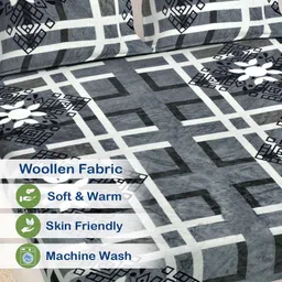 FABINALIV Woollen Geometric Printed 300 TC King Bedsheet with 2 Pillow Covers image 3