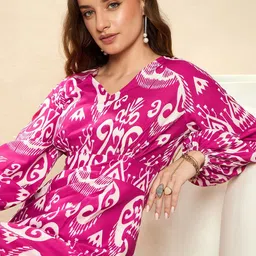 MOSTUNIQUE BY KASSUALLY Women V-Neck Printed Basic Jumpsuit image 2