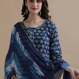 Jaipur Kurti Floral Printed Thread Work Pure Cotton Kurta with Trouser & Dupatta image 4